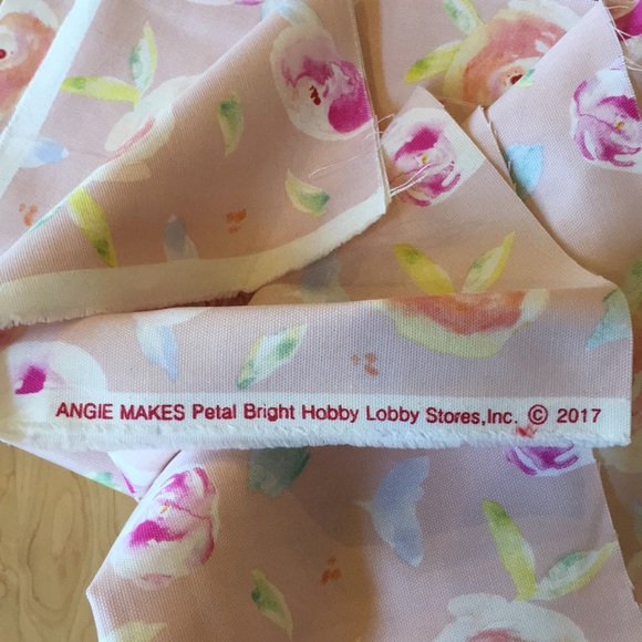 Floral Print Duck Cloth Fabric - Picture 6 of 7